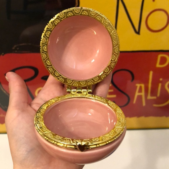 French Macaron Pastel Glass Hinged Trinket Boxes - Picture 4 of 12